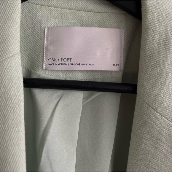 Linen Blazer - Picture 4 of 8